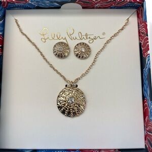 Lilly Pulitzer Gold Textured Necklace with Earrings in Low Tide Navy